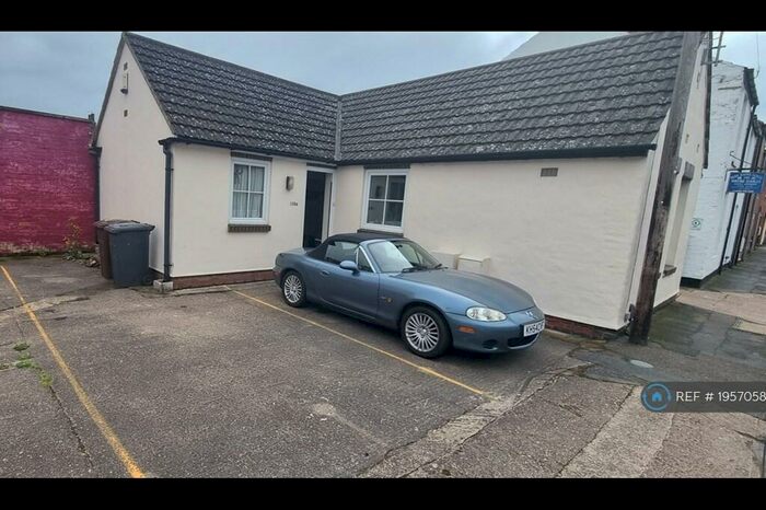2 Bedroom Bungalow To Rent In Newland Street West, Lincoln, LN1