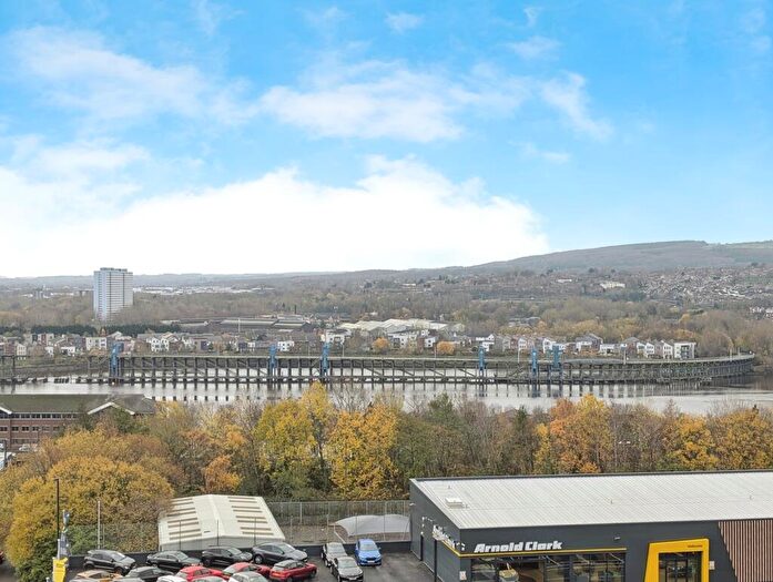 2 Bedroom Flat For Sale In Park Road, Newcastle Upon Tyne, Tyne And Wear, NE4