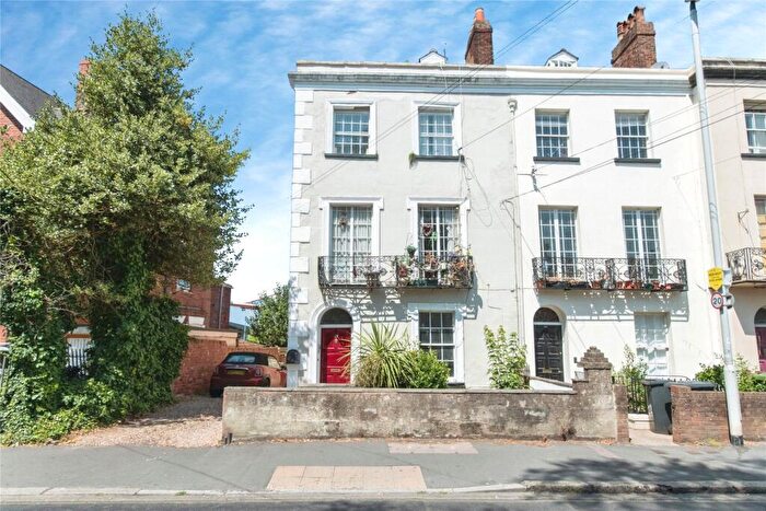 2 Bedroom Flat For Sale In Old Tiverton Road, Exeter, Devon, EX4