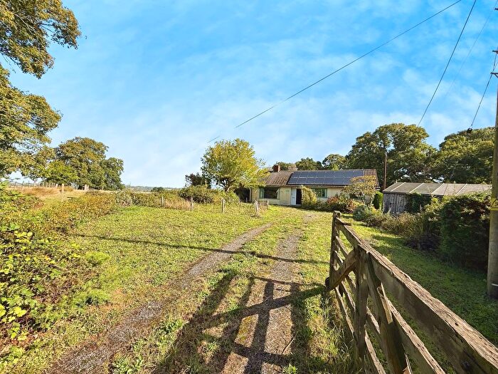 3 Bedroom Detached Bungalow For Sale In Udimore Road, Udimore, TN31