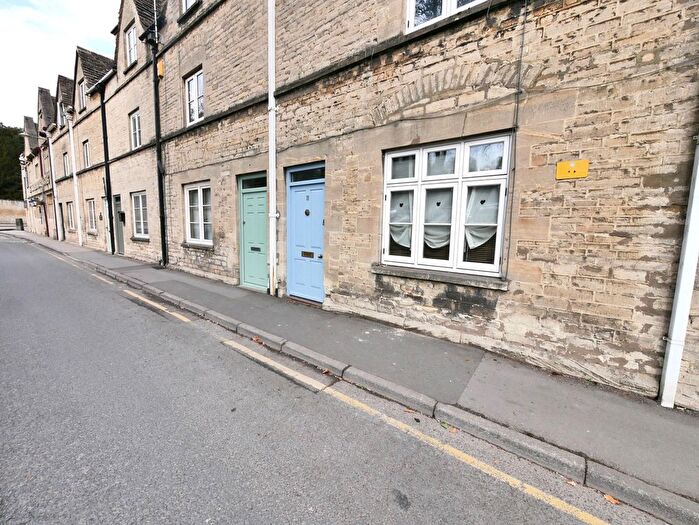3 Bedroom Town House To Rent In Sheep Street, Cirencester, GL7
