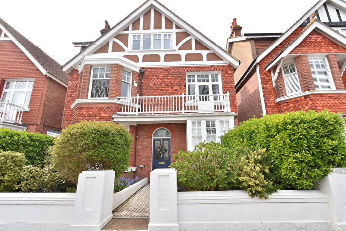 2 Bedroom Flat To Rent In Carlisle Road, Hove, BN3