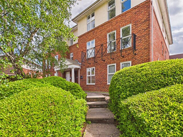 2 Bedroom Apartment For Sale In Langton Way, Bristol, BS4