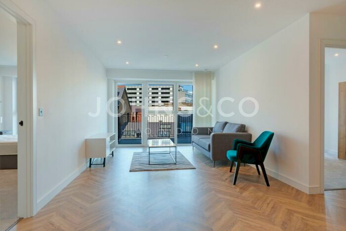 2 Bedroom Apartment To Rent In Tryon House, Royal Exchange, Kingston Upon Thames, KT1