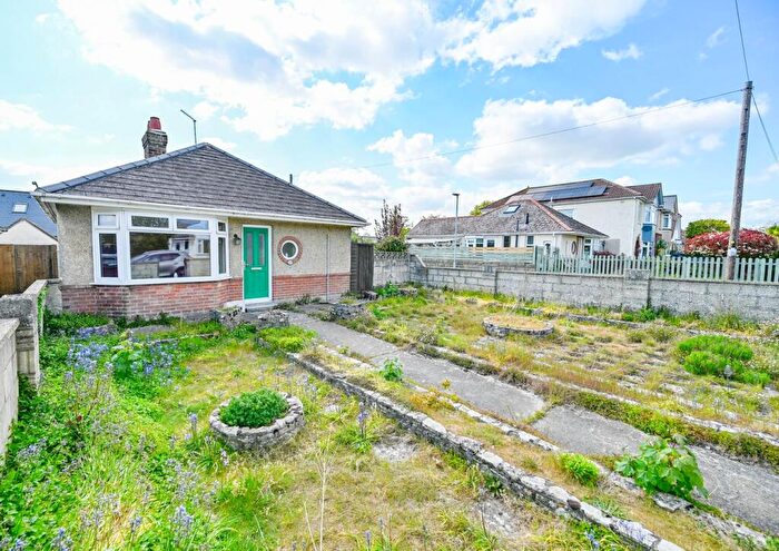 2 Bedroom Bungalow For Sale In Shottsford Road, Poole, BH15
