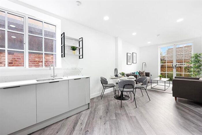 2 Bedroom Flat To Rent In Ashford Road, London, NW2