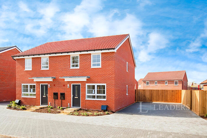 3 Bedroom Semi-Detached House To Rent In Pellew Place, Cringleford, NR4