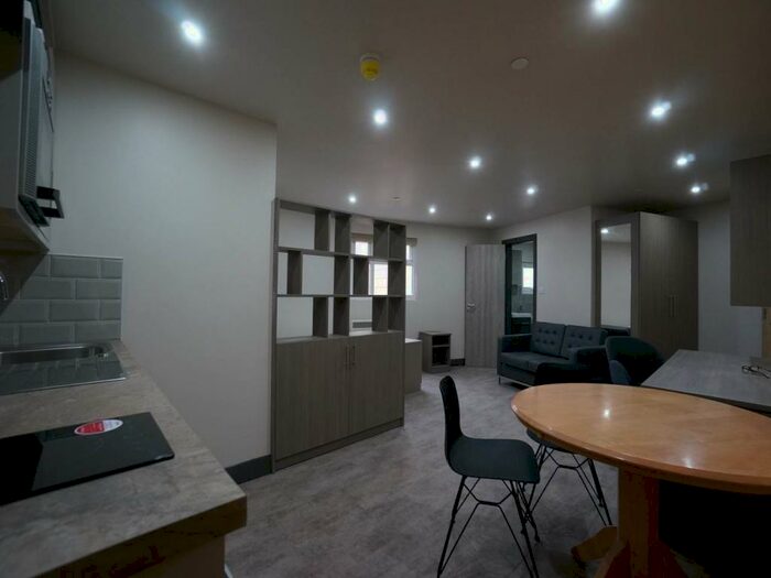 Studio To Rent In High Street, Bangor, Gwynedd, LL57