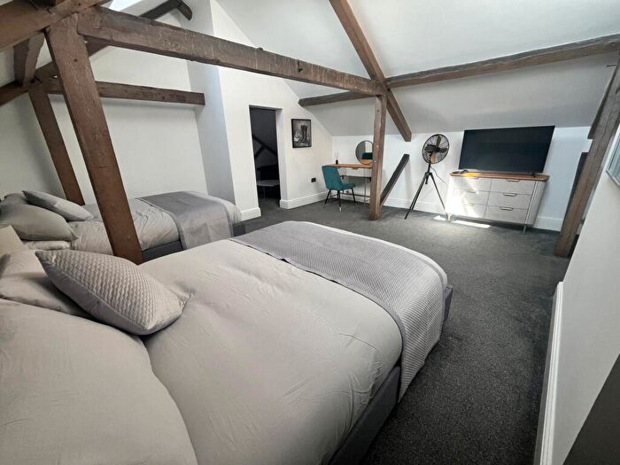 Studio To Rent In Market Place, Doncaster, DN1