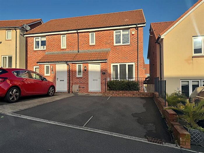 3 Bedroom Semi-Detached House To Rent In Alfriston Road, Paignton, TQ3