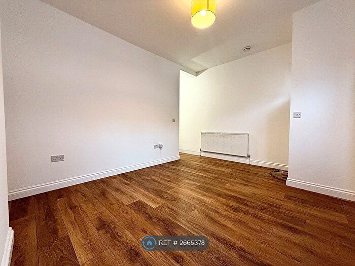 2 Bedroom Terraced House To Rent In Bath Road, London, E7