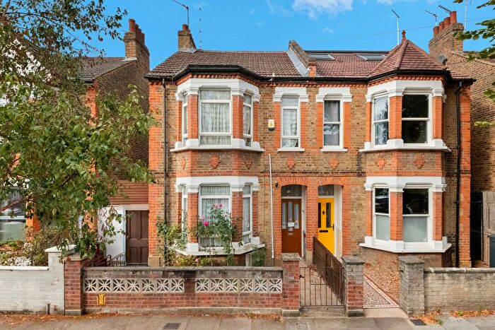 4 Bedroom Terraced House For Sale In Seward Road, Hanwell, W7
