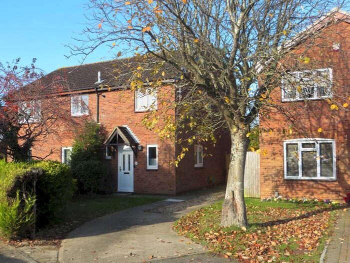 2 Bedroom Property To Rent In Norris Close, Abingdon, OX14