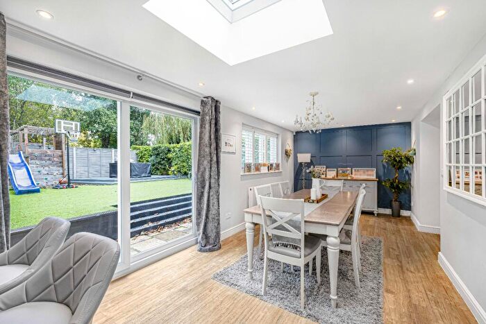 5 Bedroom Detached House For Sale In Bluebell Cottage, Caxton End, Eltisley, PE19