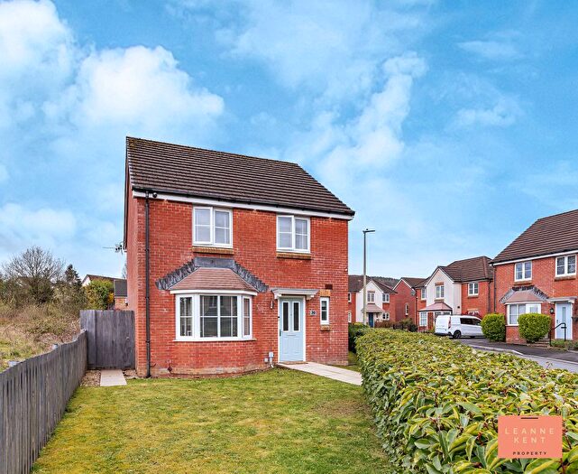 4 Bedroom Detached House For Sale In Waun Draw, Caerphilly, CF83