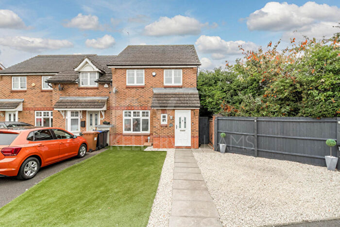 3 Bedroom End Of Terrace House For Sale In Thomas Chapman Grove, Northampton, NN4