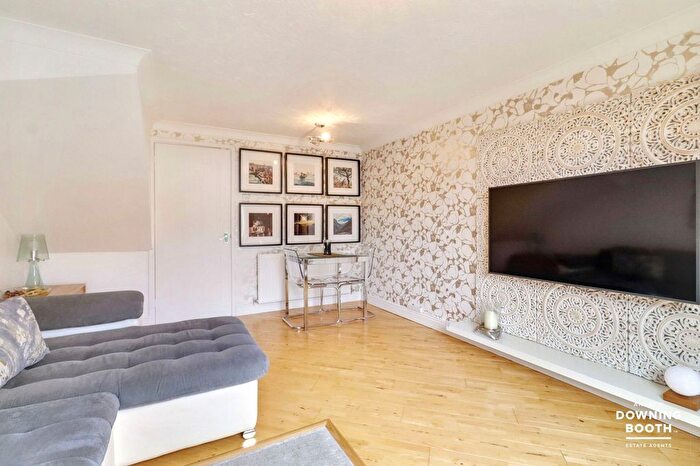 2 Bedroom Semi-Detached House For Sale In Kenilworth Crescent, Cavendish Park, Walsall, WS2