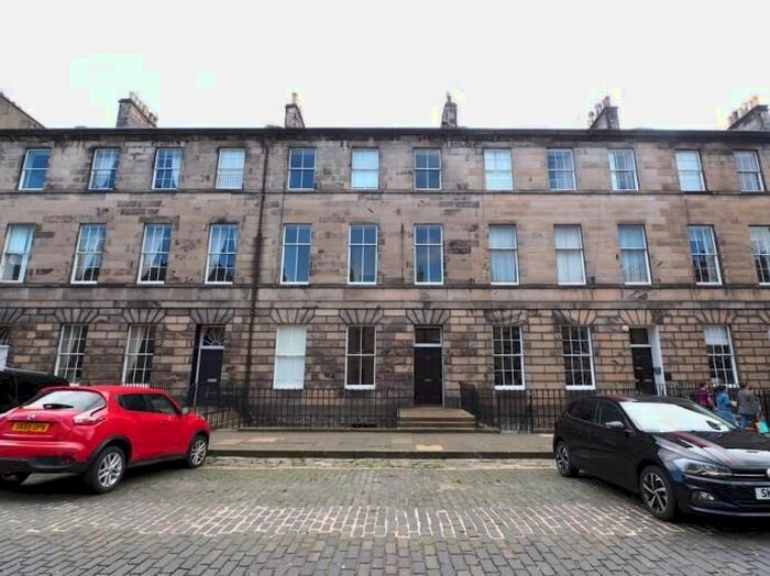 2 Bedroom Flat To Rent In Great King Street, New Town, Edinburgh, EH3