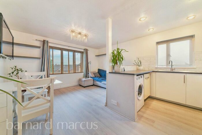 1 Bedroom Flat To Rent In Redgrave Close, Croydon, CR0