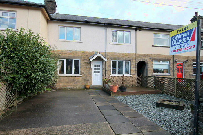3 Bedroom Terraced House To Rent In Shoebridge Avenue, Eastburn, BD20