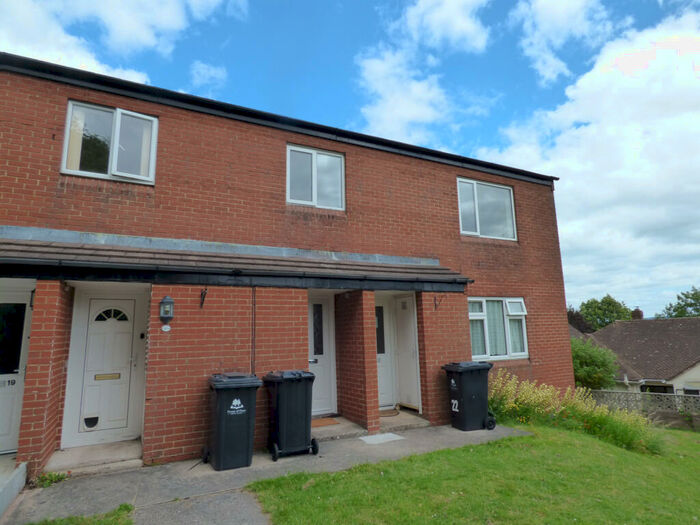 3 Bedroom Flat To Rent In The Orchards, Lydney, GL15