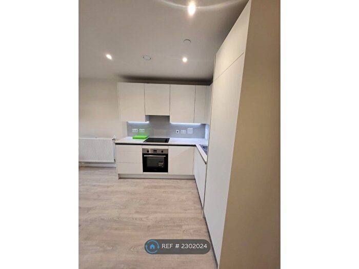 1 Bedroom Flat To Rent In Eastman Village, Harrow, HA1