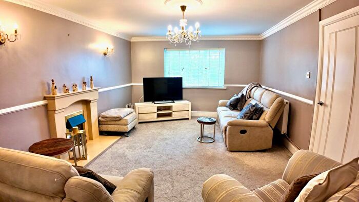 4 Bedroom Detached House For Sale In Cwmalsie Lane, Pontllanfraith, NP12