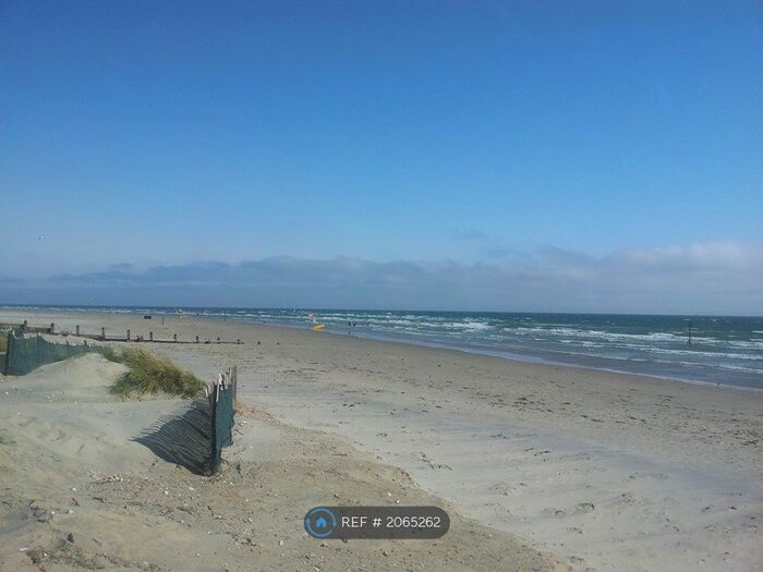 4 Bedroom Detached House To Rent In West Wittering, Chichester, PO20