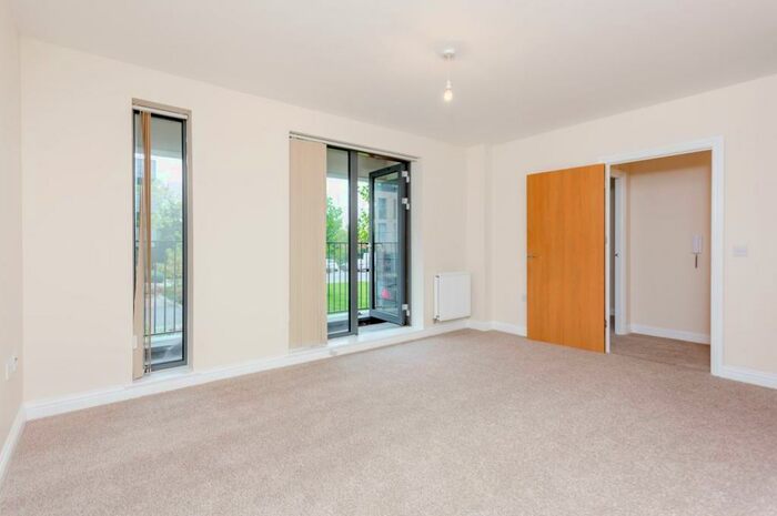 3 Bedroom Flat To Rent In Felix Court, Charcot Road Colindale, NW9