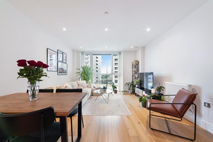 1 Bedroom Apartment For Sale In Thanet Tower, Caxton Street North, London, E16