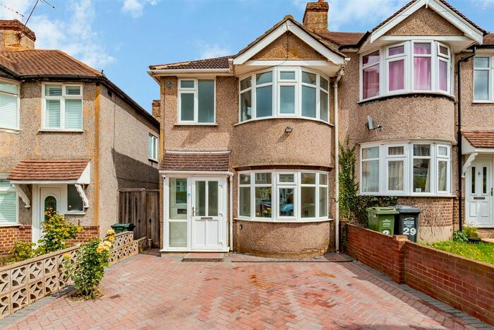 3 Bedroom End Of Terrace House To Rent In Dene Road, Dartford, DA1