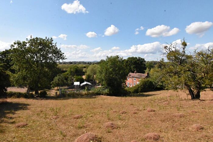 4 Bedroom Detached House For Sale In Gabb Lane, Apperley, Gloucester, GL19