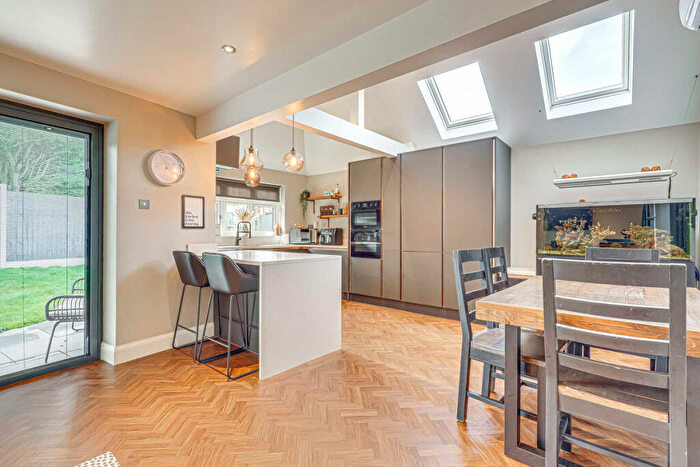 4 Bedroom Detached Bungalow For Sale In Malvern Close, Rayleigh, SS6