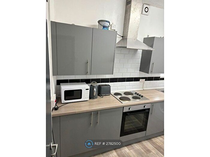 4 Bedroom Flat To Rent In Walton, Liverpool, L4