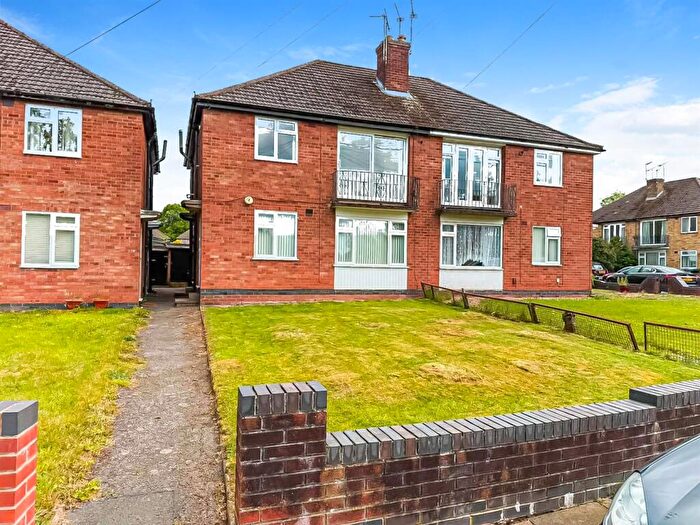 2 Bedroom Maisonette For Sale In Sedgemoor Road, Coventry * First Floor / Rear Garden *, CV3