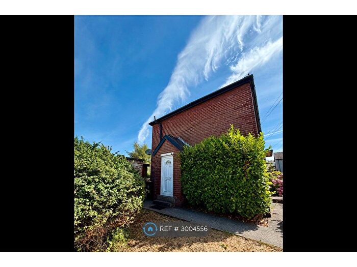 1 Bedroom Flat To Rent In Redwater Gardens, Barrow-In-Furness, LA13