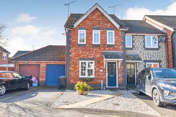 3 Bedroom End Of Terrace House For Sale In Blackwater Park, Heybridge, Maldon, CM9