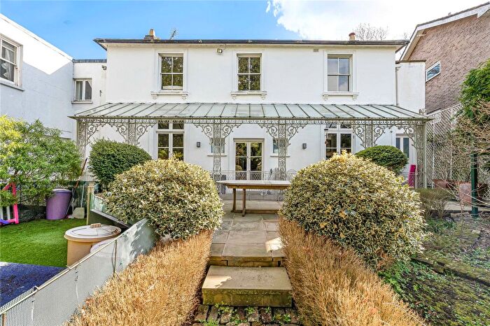 4 Bedroom Detached House For Sale In Mount Avenue, London, W5