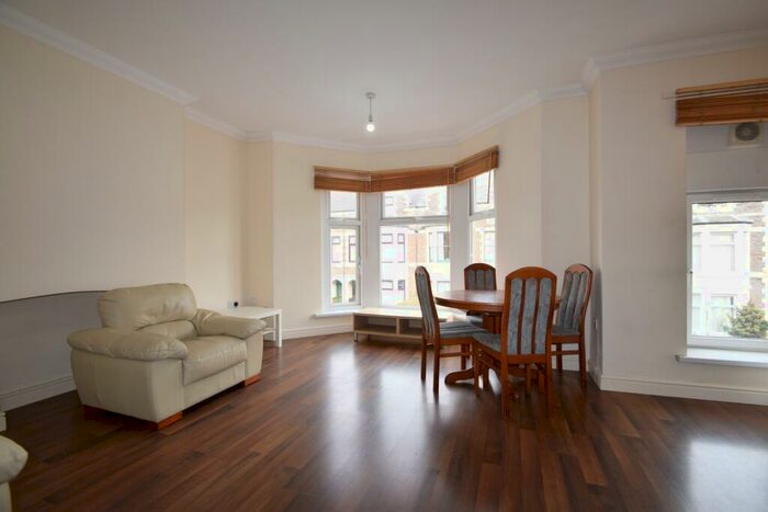 2 Bedroom Flat To Rent In Claude Road, Roath, CF24