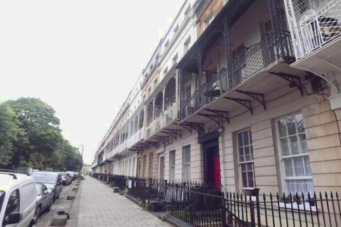 2 Bedroom Flat To Rent In Caledonia Place, Bristol, BS8