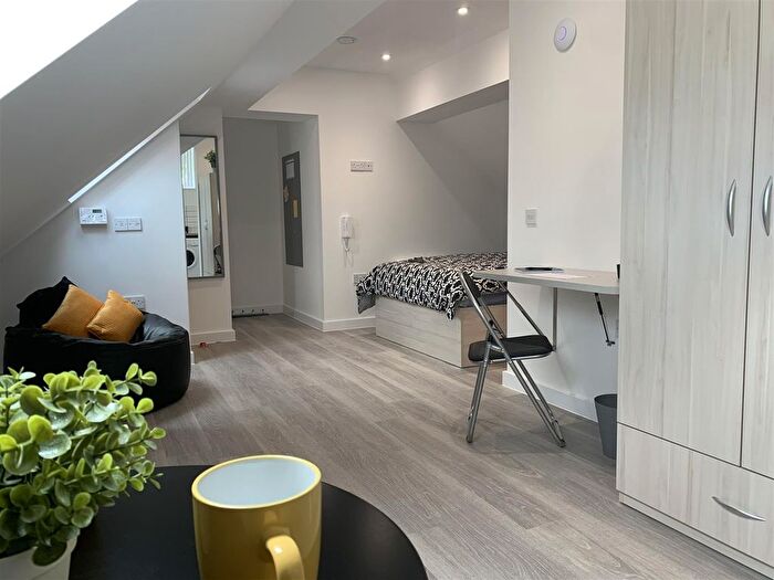 1 Bedroom Studio To Rent In Queningate Mews Havelock Street, Canterbury, CT1