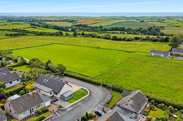 4 Bedroom Detached Bungalow For Sale In Thorntrees Drive, Thornhill, CA22