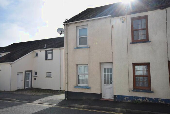 2 Bedroom Property To Rent In Meddon Street, Bideford, Devon, EX39