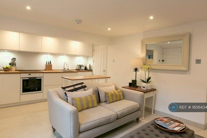 1 Bedroom Flat To Rent In Cheltenham, Cheltenham, GL52