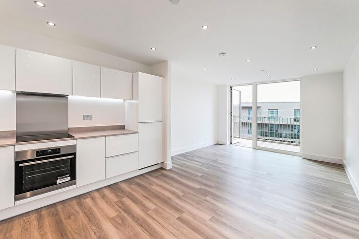 2 Bedroom Flat To Rent In Alwyne Court, Garnet Place, West Drayton, UB7