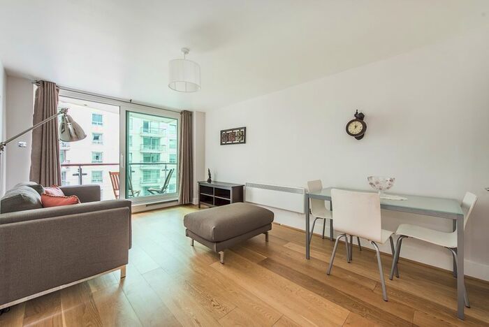 2 Bedroom Flat To Rent In St. George Wharf, London, SW8