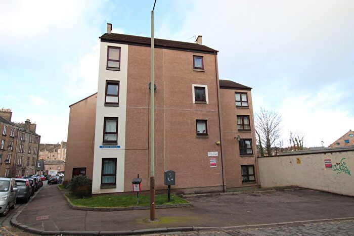 1 Bedroom Flat To Rent In Forest Park Road, Dundee, DD1
