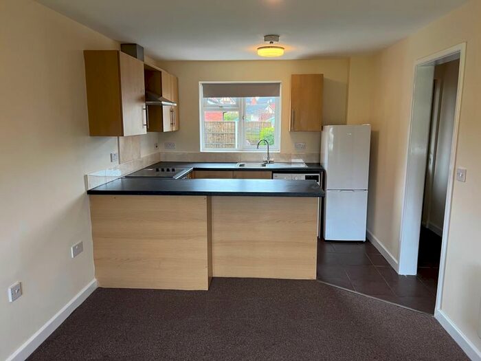 1 Bedroom Flat To Rent In Hook Farm Road, Bridgnorth, WV16