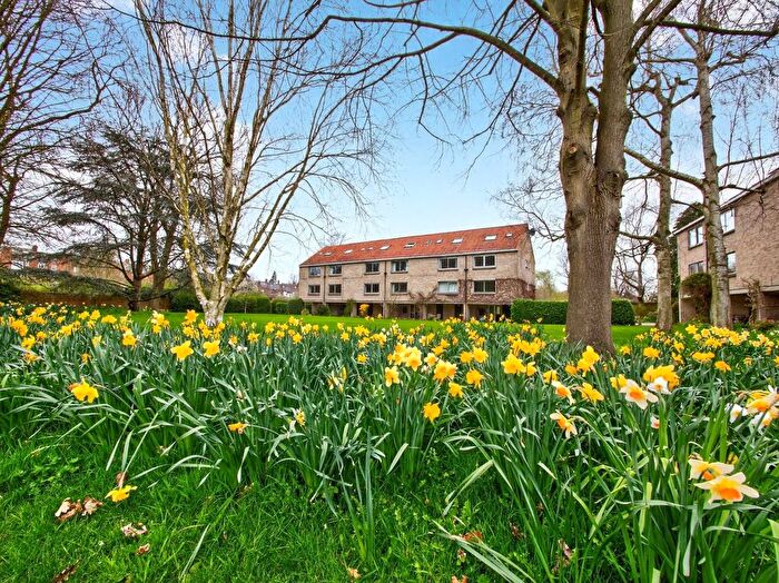 1 Bedroom Flat For Sale In Nunthorpe Avenue, York, YO23
