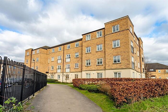 2 Bedroom Flat To Rent In Weald House, Birch Close, Huntington, York, YO31